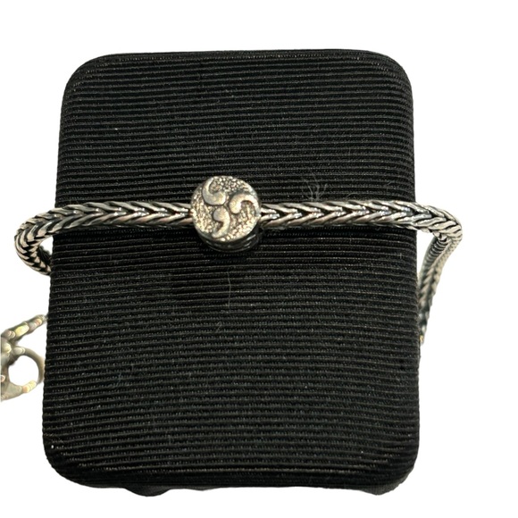 Trollbeads Retired Yin Yang Bead 11254 - Picture 2 of 6